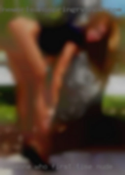 Someone for first time nude who  is real and discreet.
